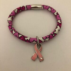 Brighton Dancing Hearts Woodstock Power of Pink Ribbon Charm Bracelet